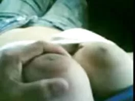 Principessa asiatica tatuata video scambisti italiani in webcam che si infila un dildo