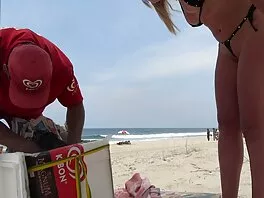 Una bionda video amatoriali hard italiani si mette in mostra