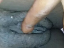 Ragazza con grandi tette gioca porno violento italiano
