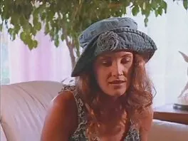 Milf con un culo enorme sul pavimento che video hard mamme italiane succhia il cazzo