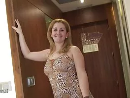 Una bionda e il suo amante sono nudi pronti video pornoitaliano per l'azione
