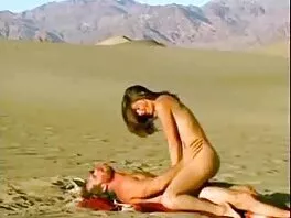 Una massaggi porno italiani tettona si fa una sega