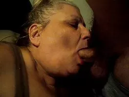 Così bella ragazza bionda è completamente dominata dal cazzo del suo amico, film italiani erotici cazzo santo